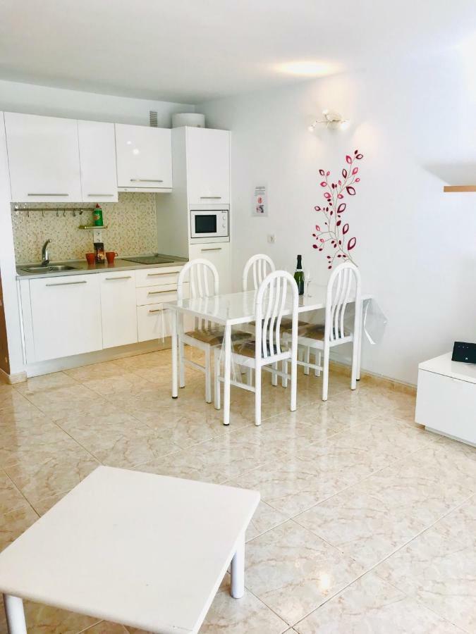 Canela Apartment 405 - Lanzarote Apartment Costa Teguise Buitenkant foto